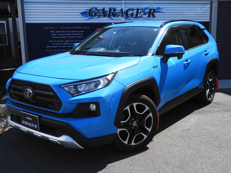 トヨタ RAV4 アドベンチャー フルタイム4WD